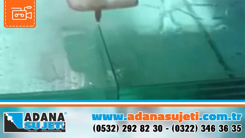 Su Jeti İle Kurşun Geçirmez Cam Kesimi